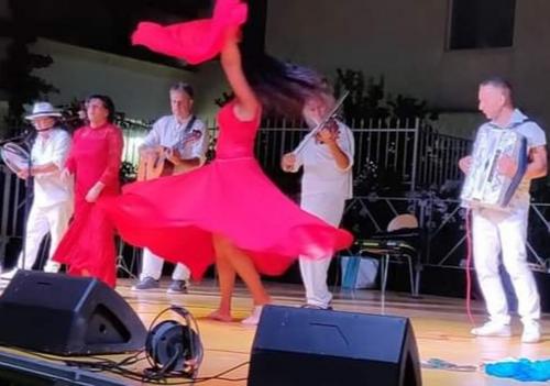 I Pizzicati Sotto lu Pete pizzicano a Otracosa