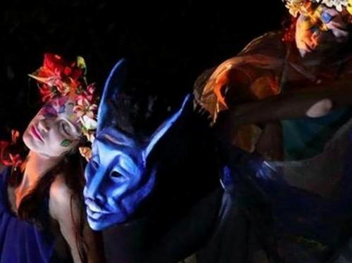 Sogno d’estate: teatro in giardino