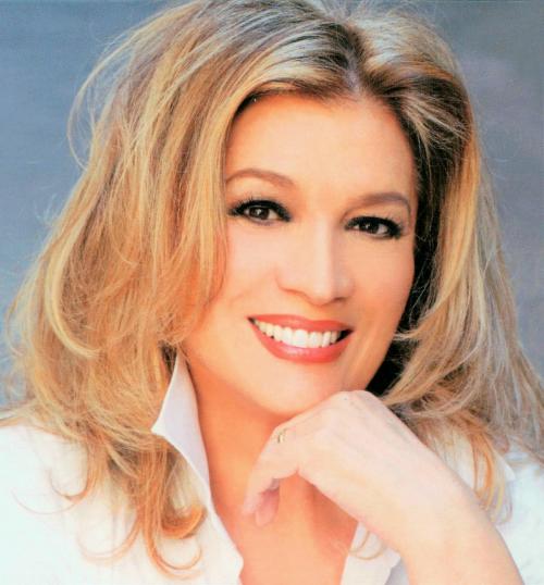 IVA ZANICCHI a RUTIGLIANO per «UN BORGO DI LIBRI E CANZONI»