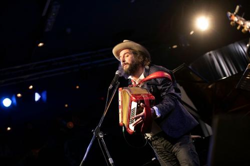 Vinicio Capossela apre il Talos Festival