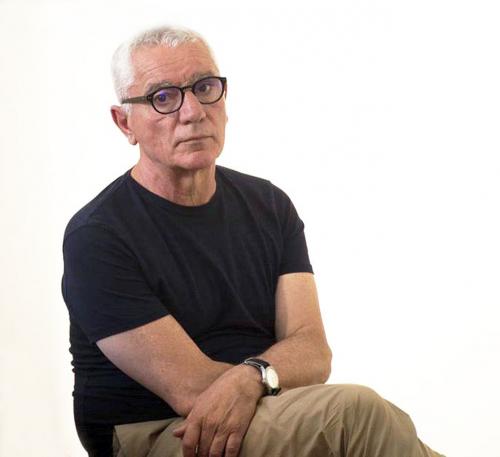La poesia della vicinanza. Mauro Marino apre "La Follia del Poeta" alla Casa per la Vita Artemide di Racale