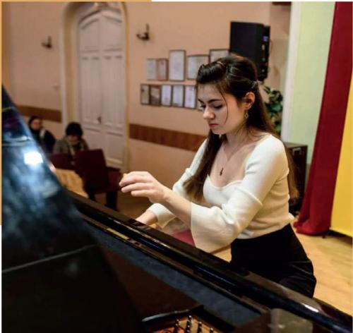 Music Festival San Francesco De Geronimo: la seconda serata è giovane e rosa