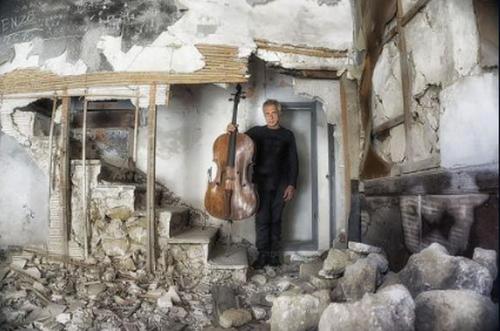 Il Violoncellista Giovanni Sollima a Bari
