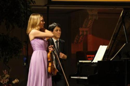 Violinista Clarissa Bevilacqua - Pianista yu Nitahara a Bari