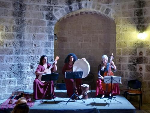 Il concerto Nana, a Polignano
