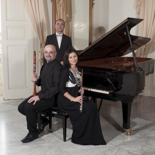 Imma Zabatti e ArmoniEnsemble Piano Trio - AE in Bianco & Nero