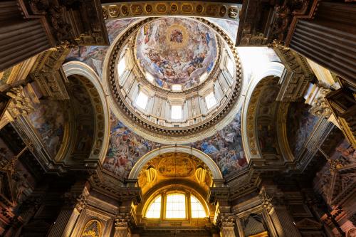 Concerto Solo Piano Nella Cappella del Tesoro di San Gennaro