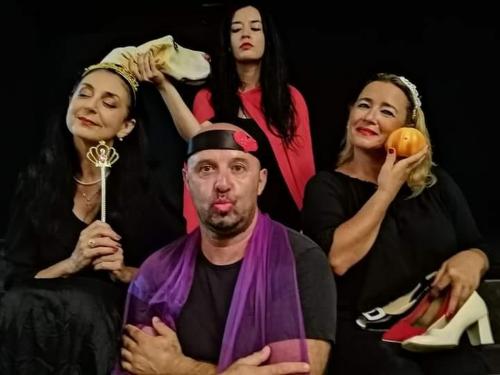 LA STORIA TERCIUTE (la favola de cape sott)