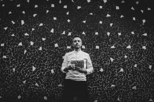 Tovel con il suo nuovo album “Gravity” a Caprarica