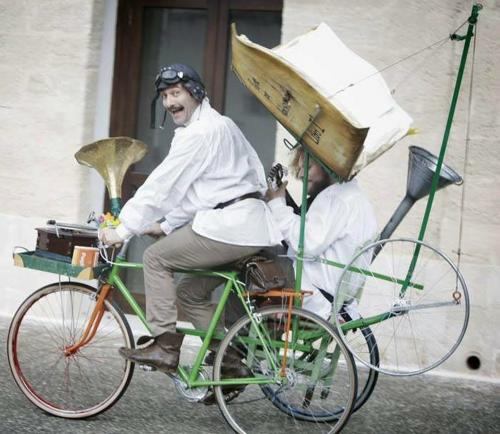 Cantastorie a Pedali