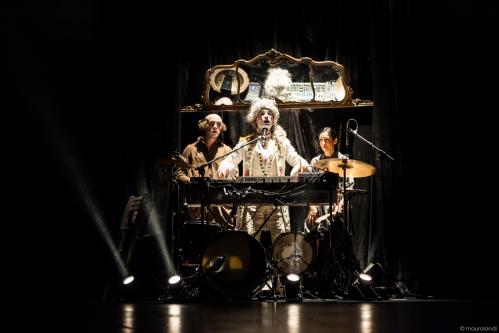 Johann Sebastian Circus - Circo El Grito