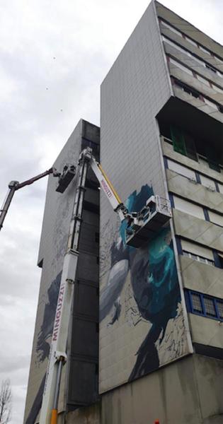 A Roma JDL  realizza un murale di 40 metri sul Serpentone a Corviale per Street Art for Rights Forum Festival