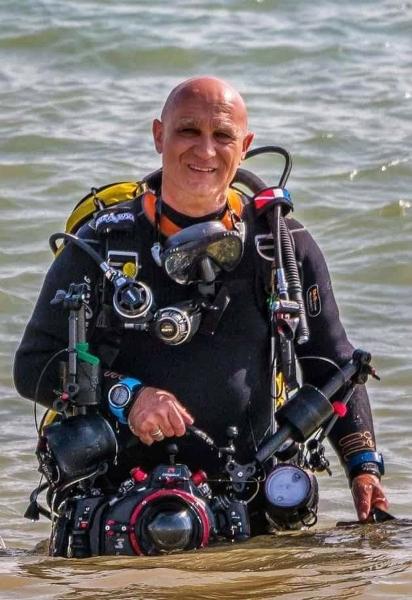 Francesco Pacienza, fotografo  subacqueo, presenta il documentario: " il Mar Piccolo. La Lembeh in Italia"