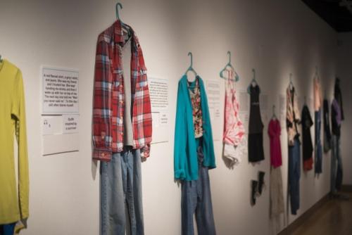 Mostra Installazione "Com'eri vestita?"