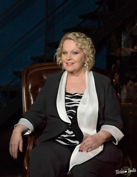 Katia Ricciarelli in “Riunione di famiglia”