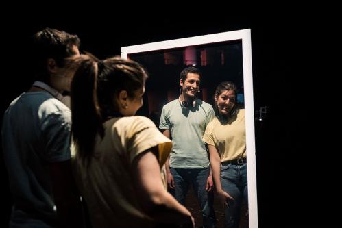 MIRRORS, spettacolo scritto e diretto da Emilia Martinelli