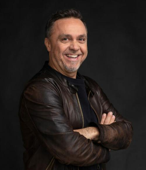 Gabriele Cirilli e il suo spettacolo “Duepuntozero” ad Aradeo