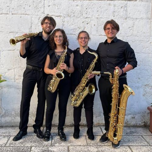GIRO DEL MONDO IN 4 SAX - SAXTET quartetto di sassofoni