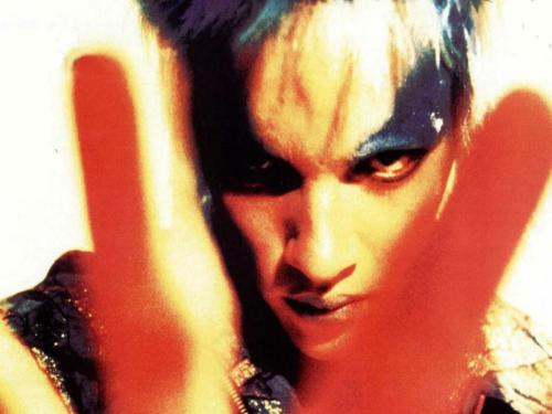 “Velvet Goldmine” per la rassegna "Metaverso"