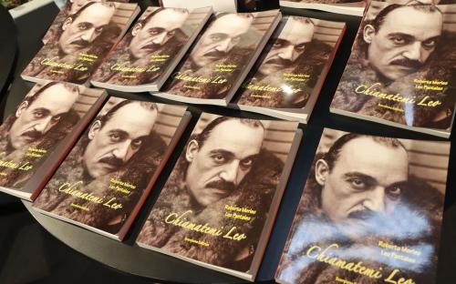 CHIAMATEMI LEO