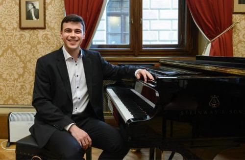 Matous Zukal in concerto per "Summer Concert"