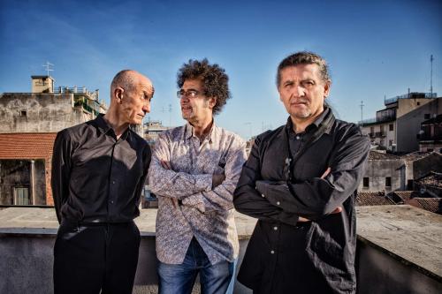Peppe Servillo, Javier Girotto e Natalio Mangalavite in concerto