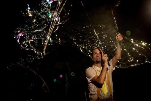 FISH&BUBBLES  di e con Michele Cafaggi