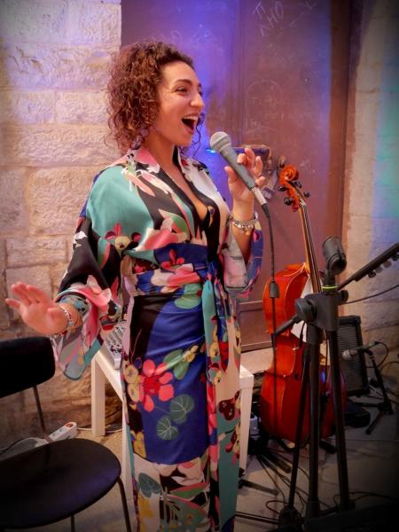 A Barletta Anna Maria Carrieri &Jazzed-Up!Uneven Eighth conclude la  15.ma Edizione di Musicarte organizzata dalla Associazione Curci Appuntamento il 25 agosto presso il Giardino del Laboratorio Urbano GOS