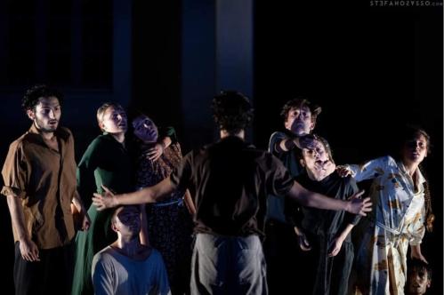 MULTIVERSO  la danza contemporanea incontra la folk dance