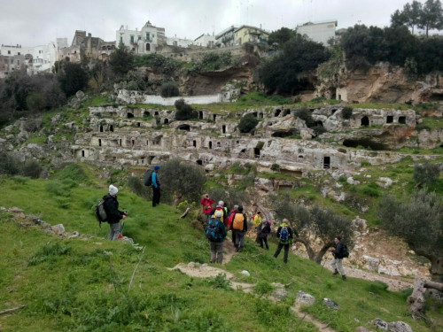 La gravina di Laterza e il villaggio rupestre di Ginosa