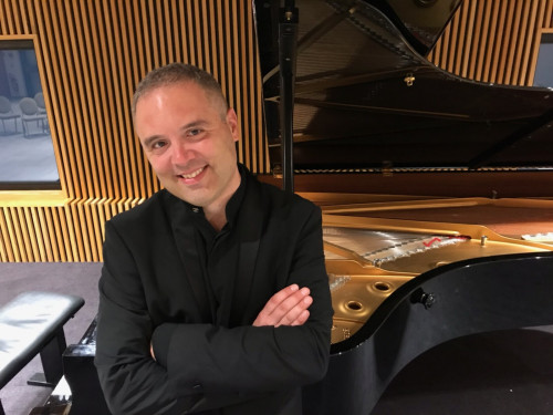 Pierre Boucharlat intrepreta Beethoven per Note Solidali