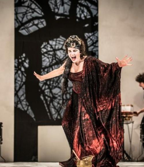 Bitonto – MEDEA Teatro patologico