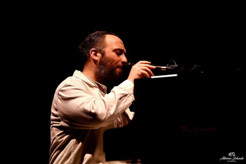 Gualazzi a Monopoli con il Tassello mancante per suonare i suoi Dreams