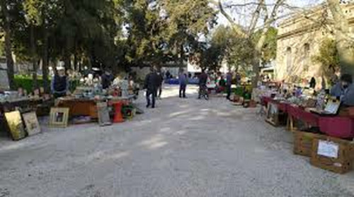 Mercatino antiquariato, vintage e artigianato