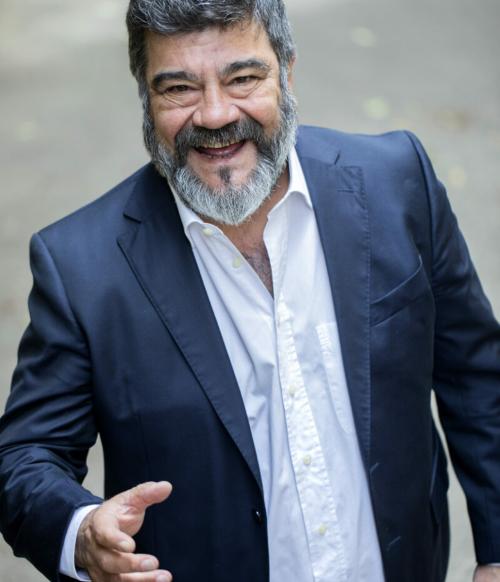 CHI È IO? Francesco Pannofino