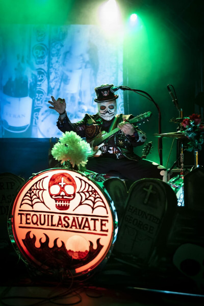 Tequilasavate (FR) live at Scarlatti Caffè