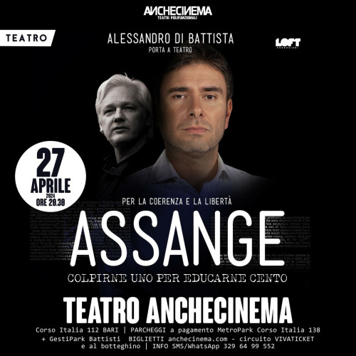 Alessandro Di Battista porta a teatro ASSANGE