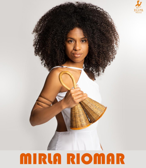 Mirla Riomar con Marcel Valles in concerto