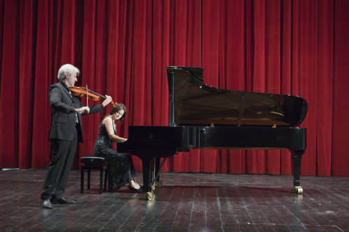 Dimitri Mattu (viola) e Angela Oliviero (pianoforte) Celebrano Beethoven, Vieuxtemps, Rota e Hindemith