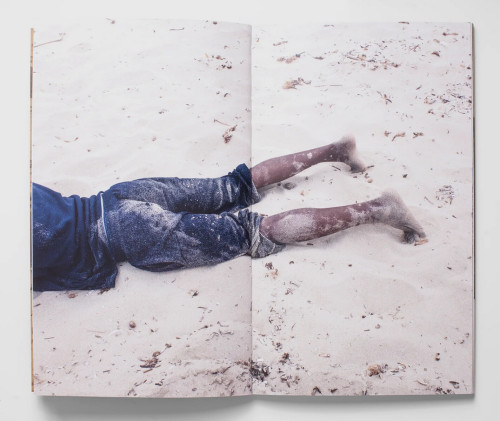 Mostra fotografica e letture teatralizzate "Vengono dal mare" di Alessandro Cirillo, dal 19 al 23 giugno, a Manduria nel Sum Sum Fest.