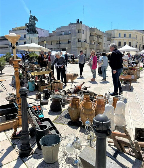 Mercato dell'Antiquariato e del Collezionismo