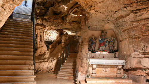 Il mistero sotterraneo di Turi: la Grotta di Sant'Oronzo