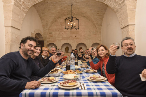 La grotta del Sergente Romano con pranzo in masseria