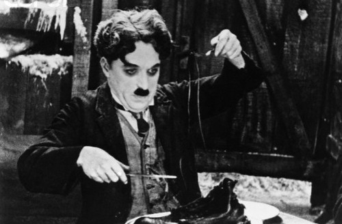 "CHARLIE CHAPLIN, IL VAGABONDO SOLITARIO"