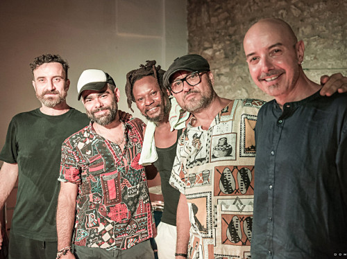 Concerto "Muriki"  (Afrobeat) e presentazione del libro "De Mari Nostro" dello Chef Roberto Abbadati, sabato 19 ottobre a Manduria