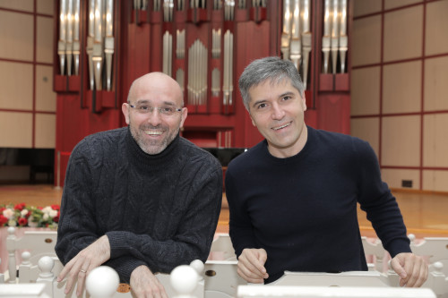 "A 4 mani sulla tastiera... da Mozart a Grieg"   Il Duo Pianistico  Schiavo - Marchegiani  per l’ Autunno Musicale di Cultura e Musica G. Curci - ETS  Auditorium Gos domenica 27 ottobre