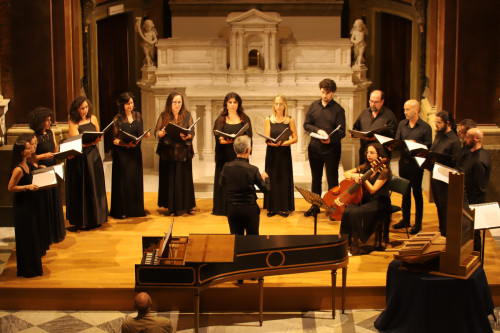 OFFICIUM. La Cappella Corradiana diretta da A. Magarelli a Galatina con la Missa pro defunctis di de Victoria