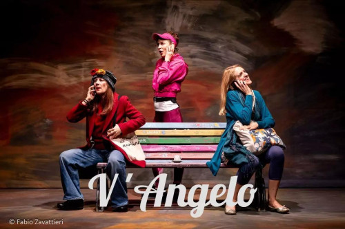 V’ANGELO- IL VANGELO SECONDO LE DONNE, spettacolo diretto da Simone Toni