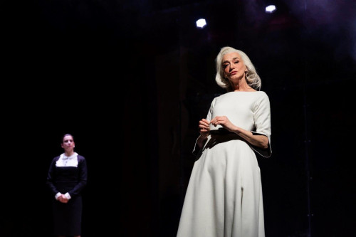 Drusilla Foer in Venere Nemica al Teatro Ponchielli