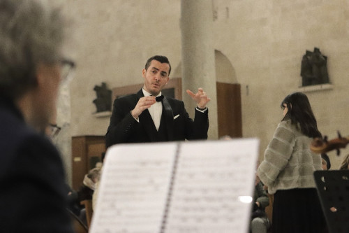 Prima assoluta dell'oratorio sacro «Testimone dell'amore. Il volto di don Tonino Bello» di Nicola Petruzzella